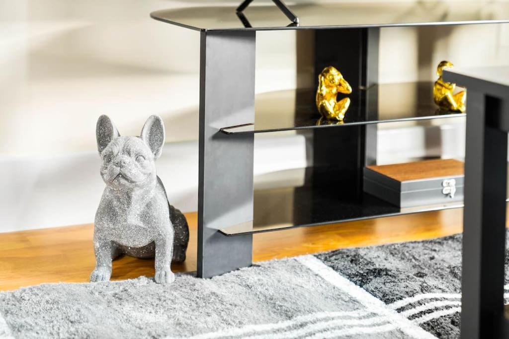 Modern Arcadian Centre Apartment By Azura Nights Birmingham Kültér fotó
