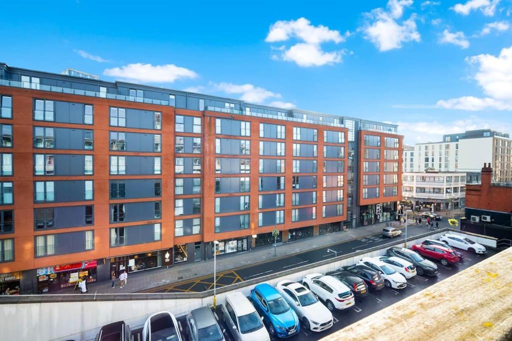 Modern Arcadian Centre Apartment By Azura Nights Birmingham Kültér fotó